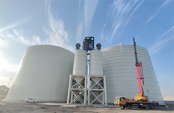 城中大型钢板库